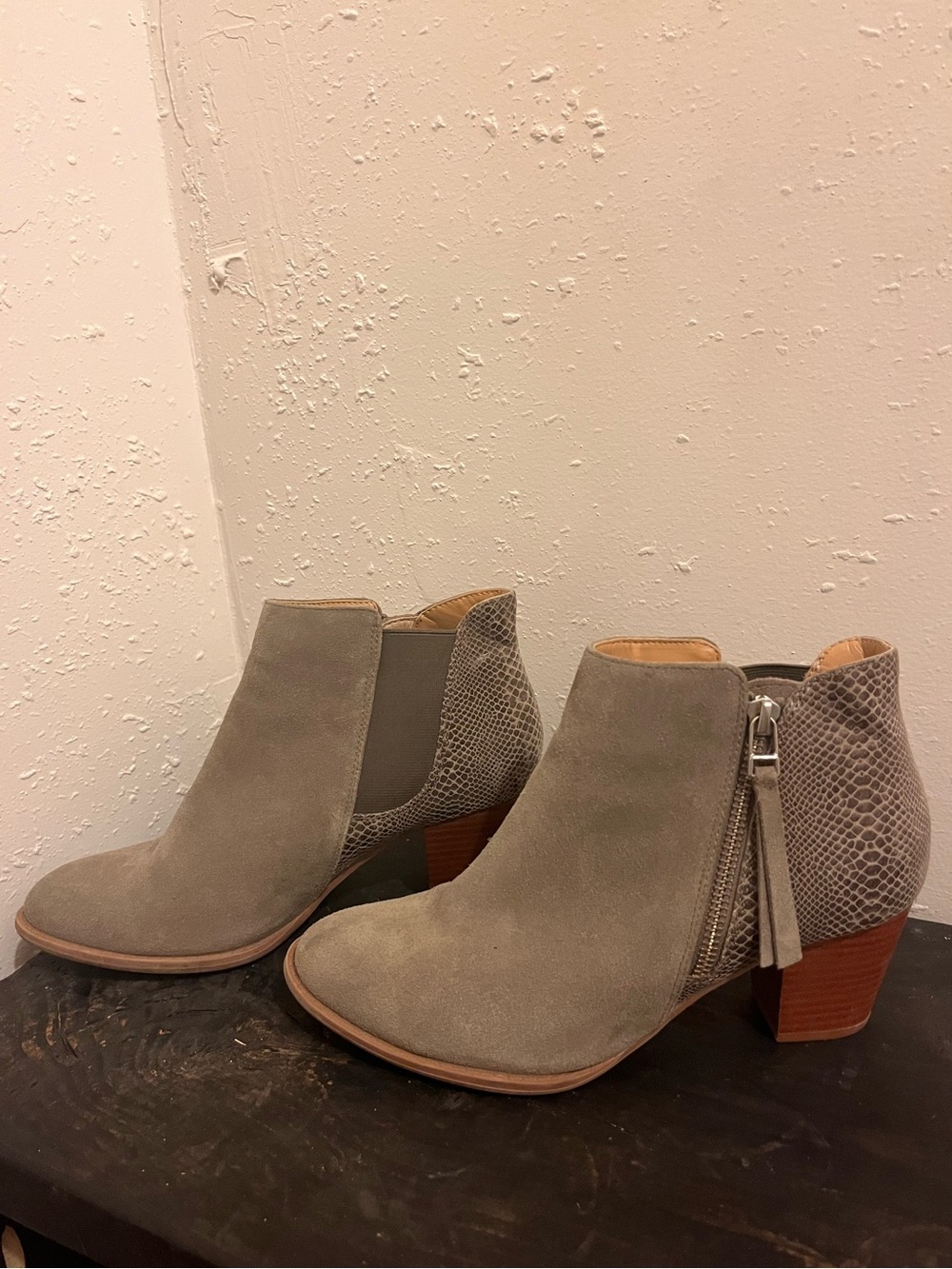 Vionic Anne Tan and Snake-print Suede Zip Up Heeled Booties Women’s Size 8